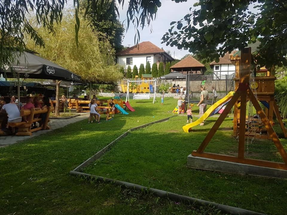 Restoran,,Vuk,, Trsic Bed & Breakfast Exterior photo
