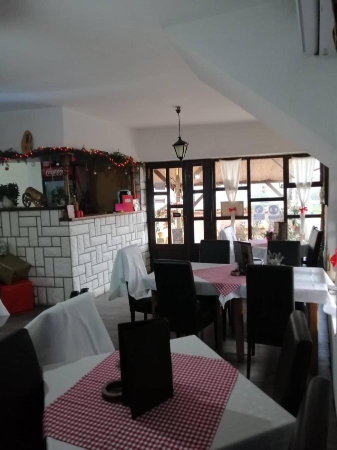 Restoran,,Vuk,, Trsic Bed & Breakfast Exterior photo